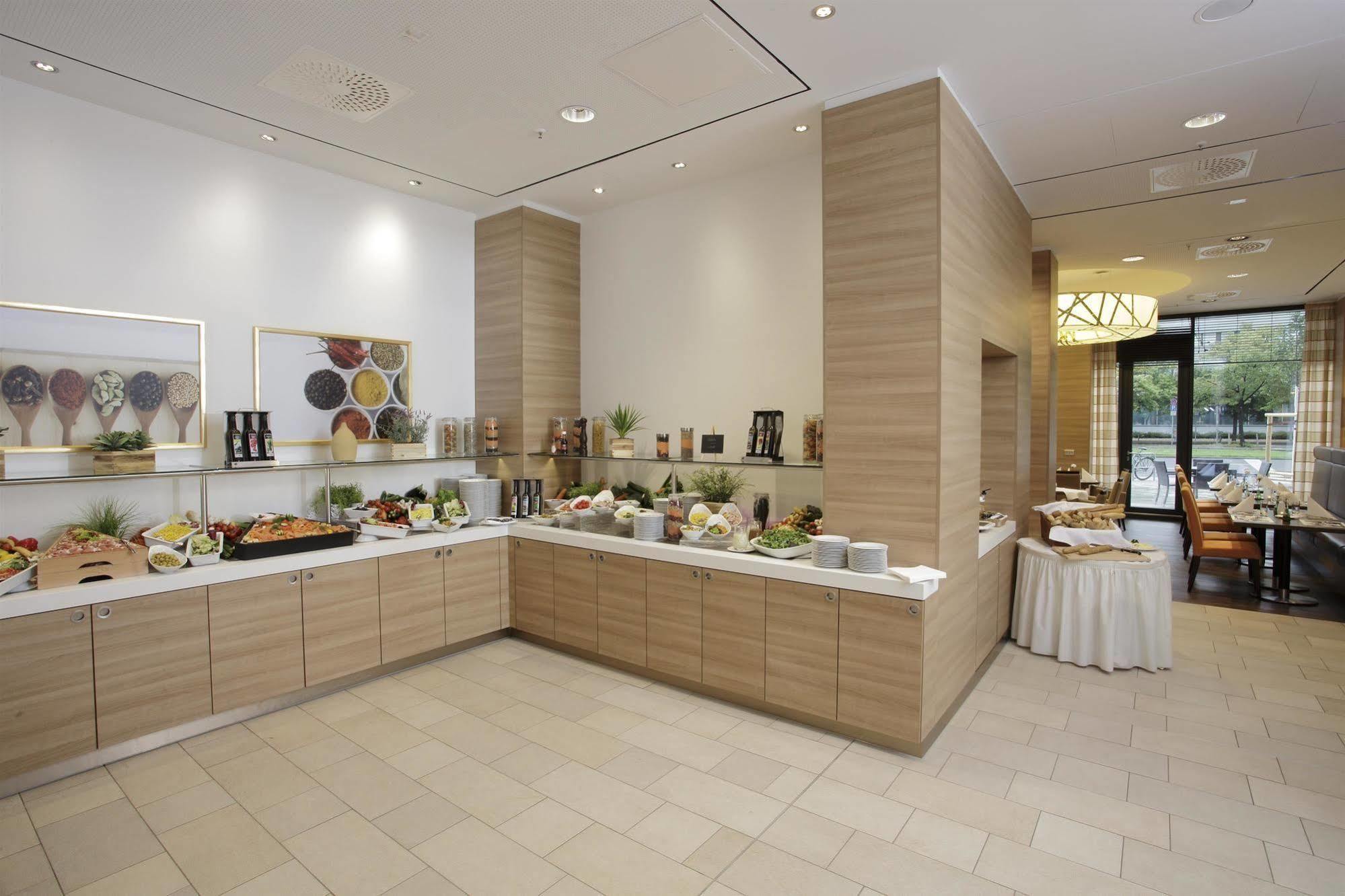H4 Alexanderplatz Hotel Berlim